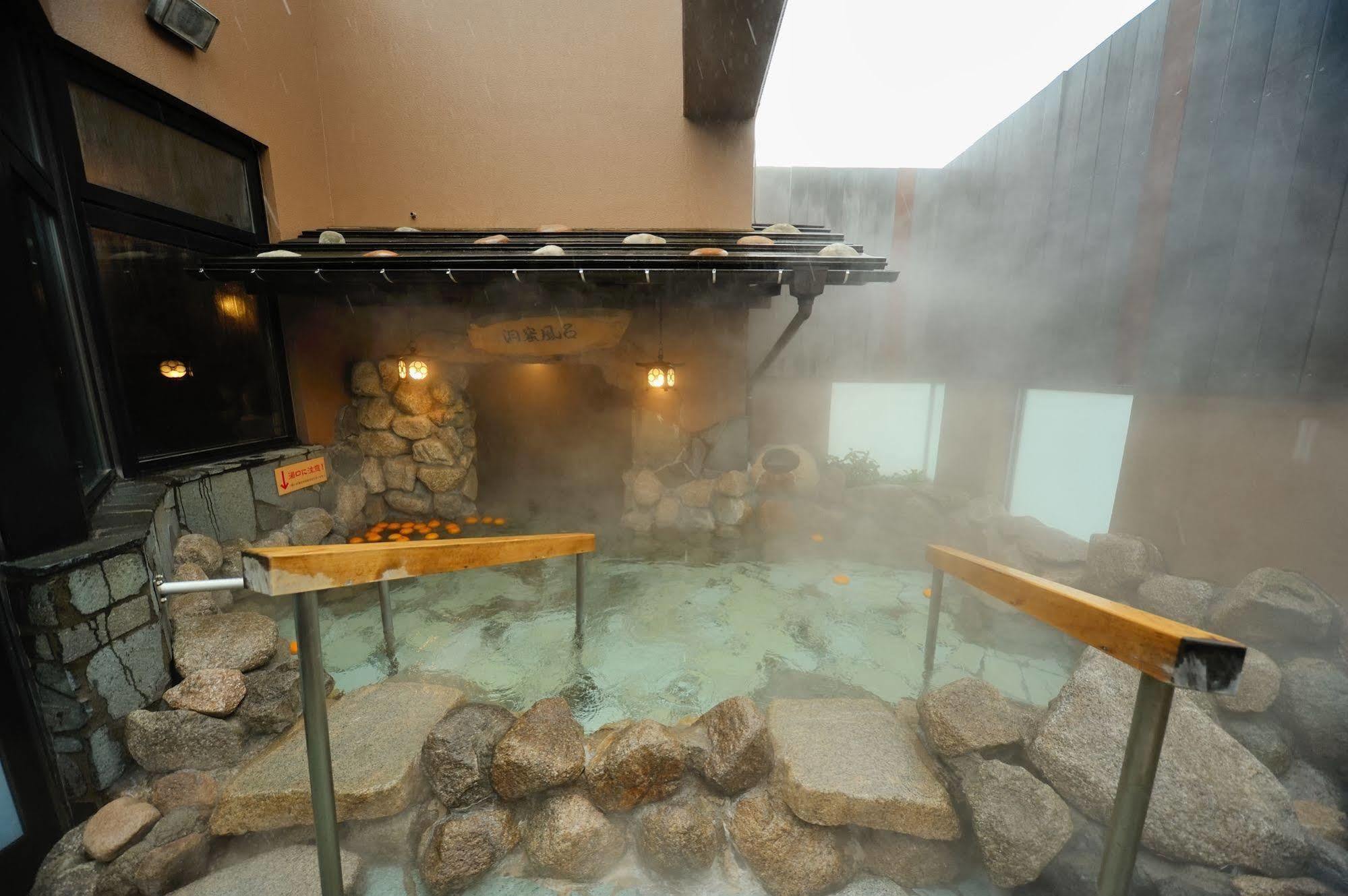 Tennen Onsen Taho-No-Yu Dormy Inn Niigata Exterior foto